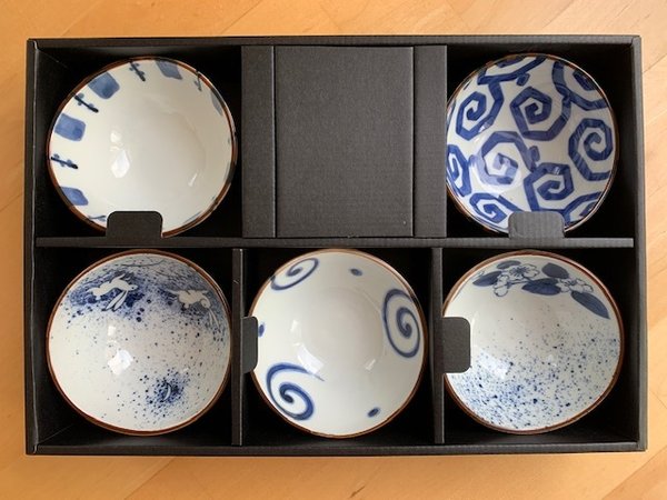 Set aus 5 japanischen Schalen